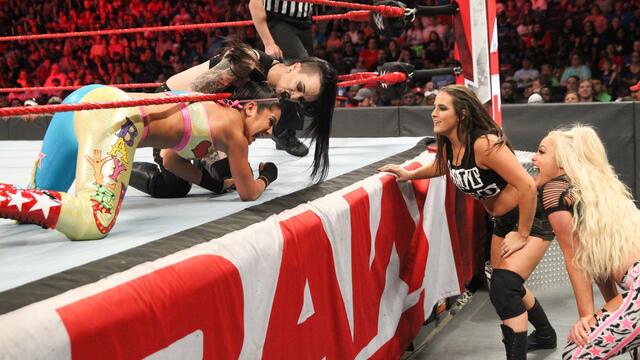 Bayley vs. Riott