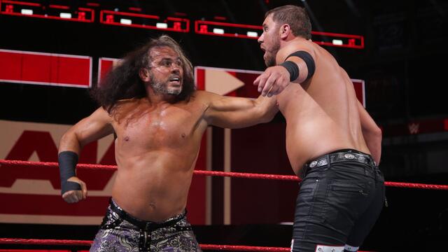 Hardy vs. Axel