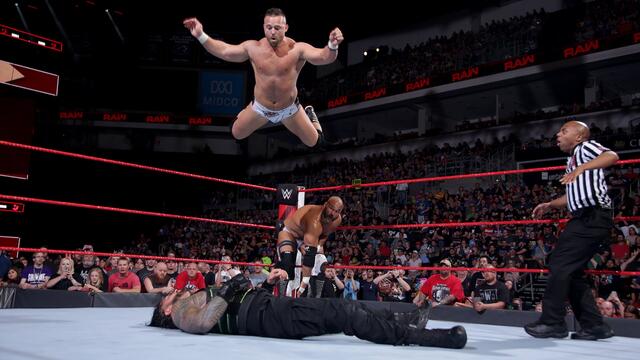 Reigns & Lashley vs. Revival