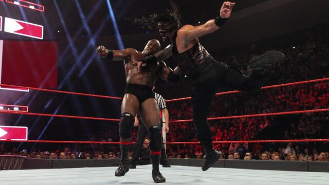Reigns vs. Lashley