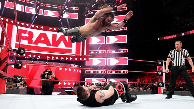 Rollins vs. Owens
