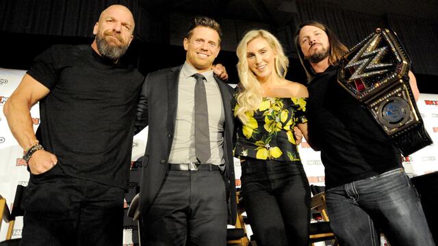 WWE Photo