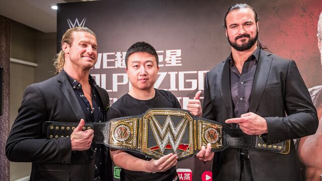 WWE Photo