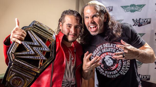 WWE Photo