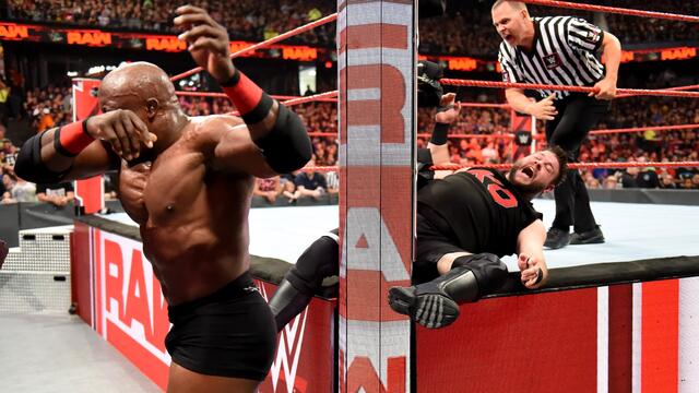 Bobby Lashley injures Kevin Owens