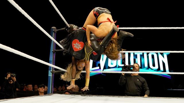 Trish & Lita vs. Mickie & Fox
