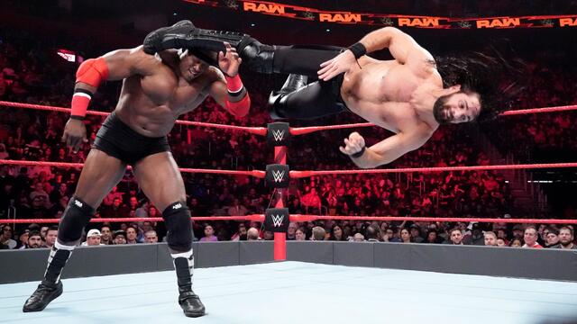 Rollins vs. Lashley