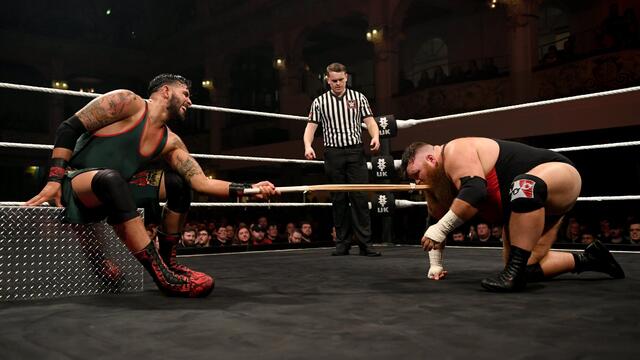 Mastiff vs. Dennis