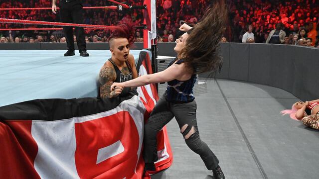 Cross & Bayley & Natalya vs. Riott Squad
