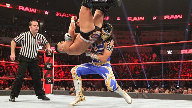Lucha House Party vs. Jinder & Singhs