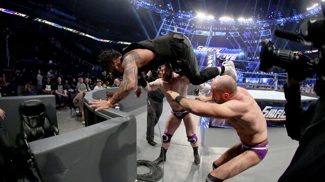 Usos vs. New Day vs. Heavy Machinery vs. The Bar