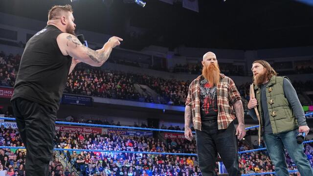 Kevin Owens confronts Daniel Bryan on SmackDown