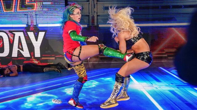 Naomi vs. Mandy Rose