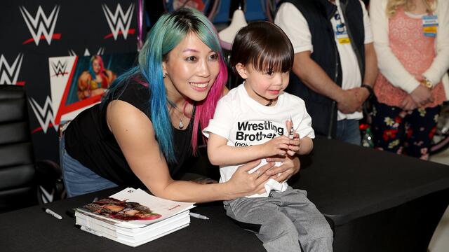 Asuka meet and greet at Walmart in Secaucus