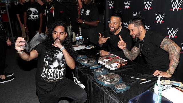 WWE Photo