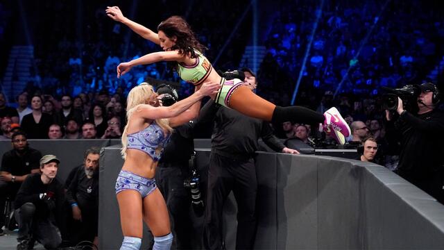 Carmella vs. Charlotte