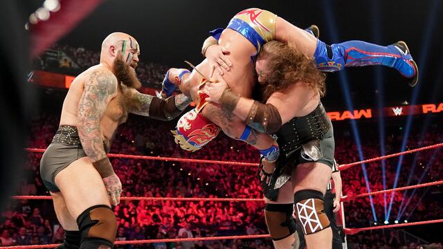 Lucha House Party vs. Viking Raiders