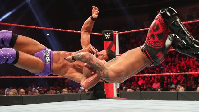Ricochet vs. Roode