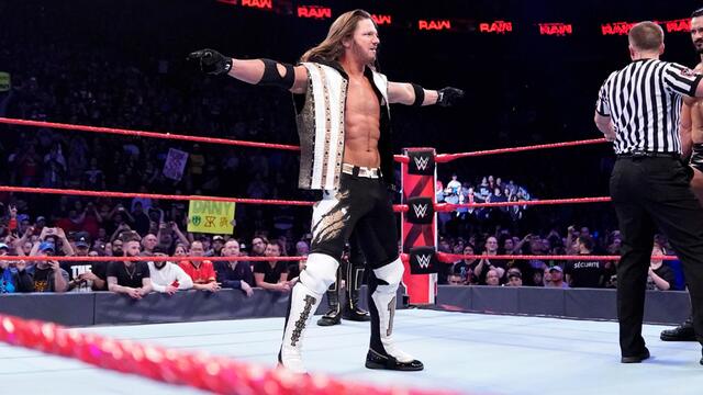 Styles & Rollins & Reigns vs. McIntyre vs. Lashley vs. Corbin