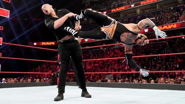 Mysterio vs. Corbin