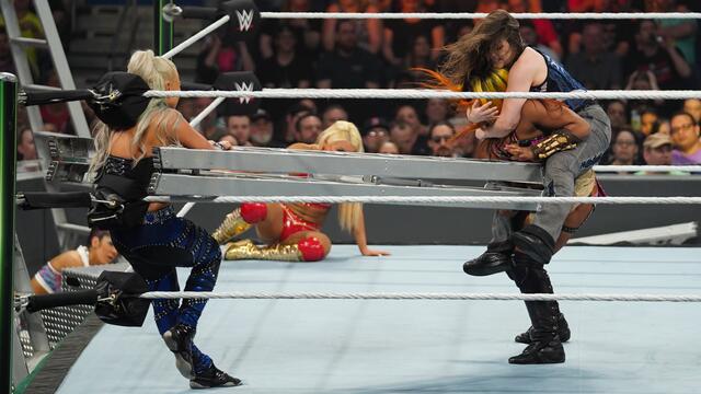 WWE Photo
