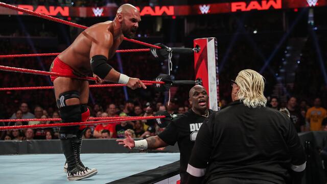 Usos vs. Revival