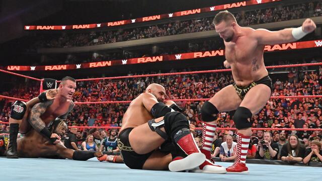 New Day vs. Revival