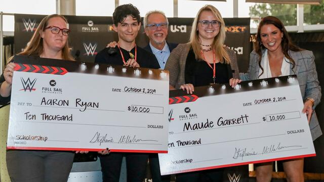WWE Photo