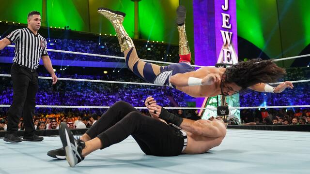 Mansoor vs. Cesaro