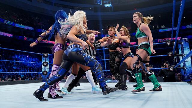 Eight-woman
