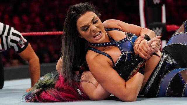 Purrazzo vs. Asuka
