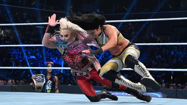 Dana vs. Bayley
