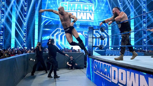 Strowman vs. Cesaro