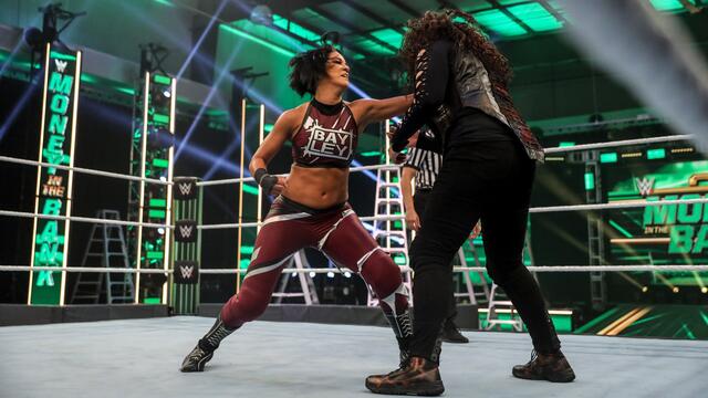 Bayley vs. Tamina