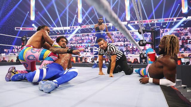 New Day vs. Street Profits