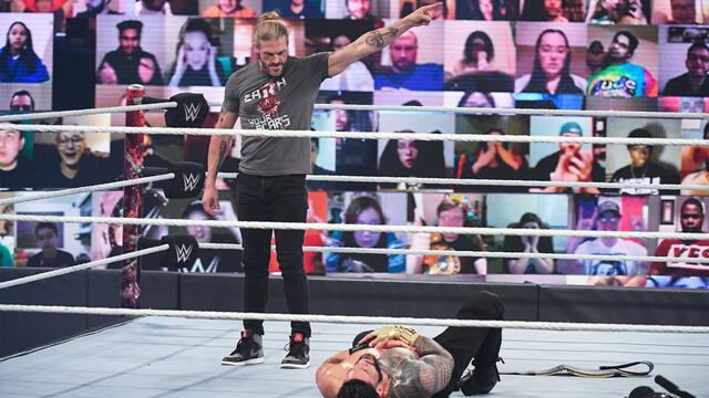 Reigns vs. Bryan