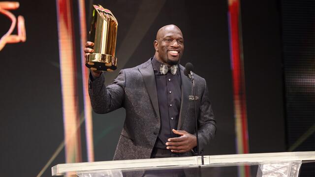 WWE Photo Titus O'Neil