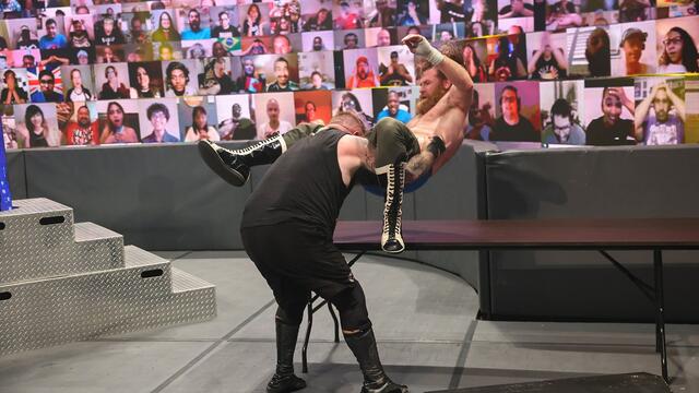 WWE Photo