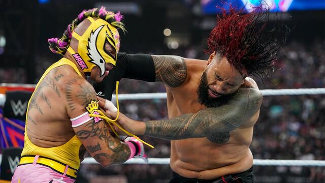 Usos vs. Mysterios
