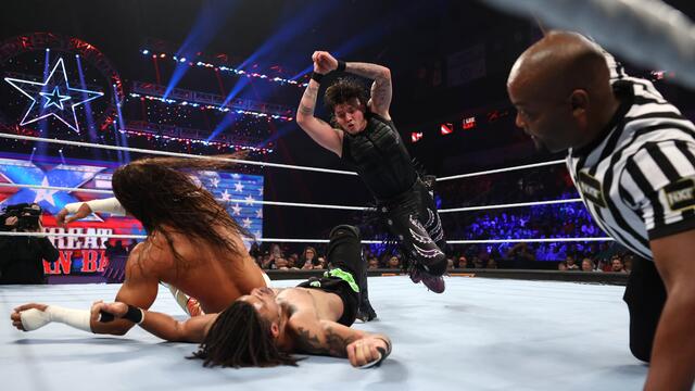 Mysterio vs. Lee vs. Ali