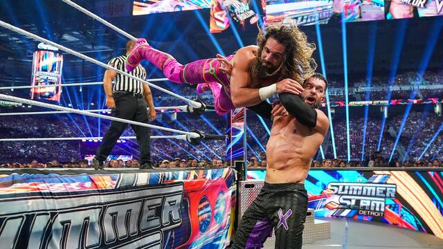 Rollins vs. Balor