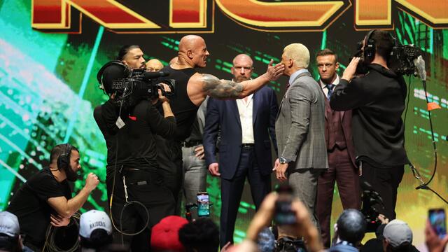 WWE Photo