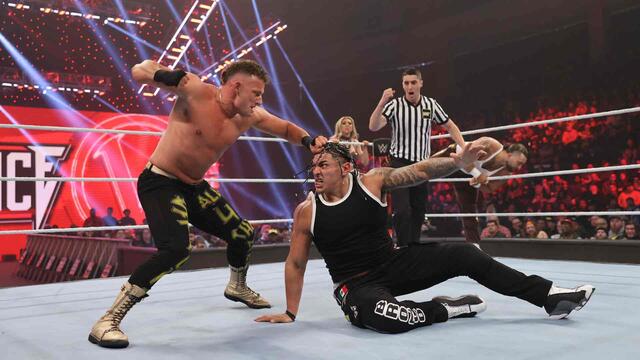 WWE Photo