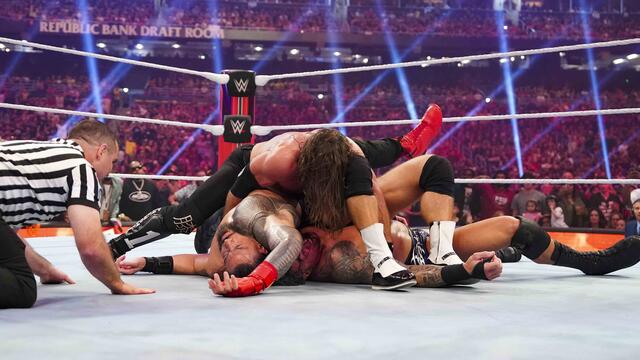 Reigns vs. Orton vs. Knight vs. Styles