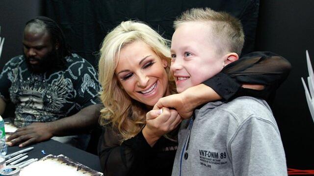 WWE Photo