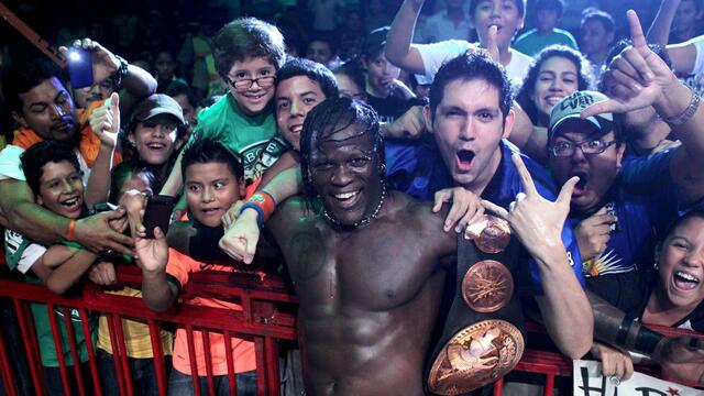 WWE Photo