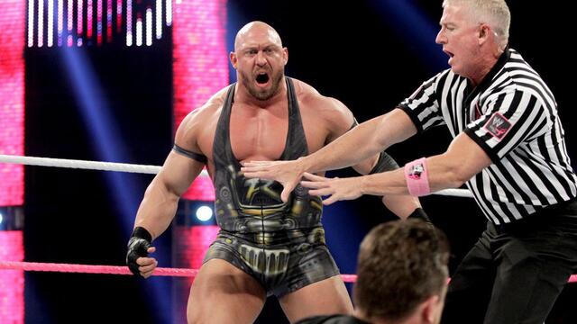 WWE Photo