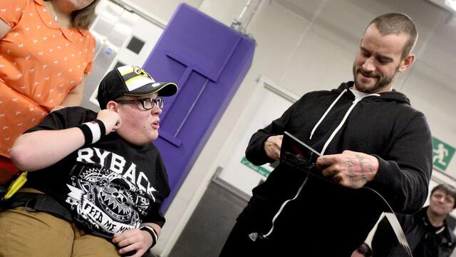 WWE Photo