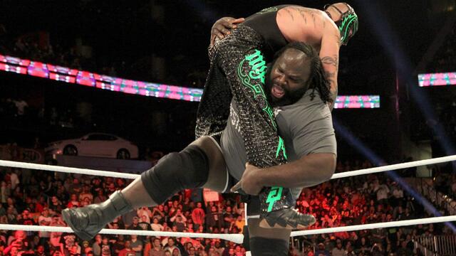 WWE Photo