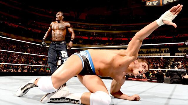 WWE Photo